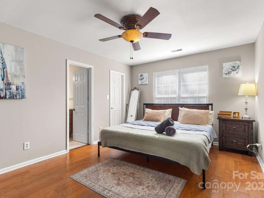 1919 Crooked Creek Drive, Charlotte, NC 28214.  MLS# CAR4210134, YatesRealty ID 9305. 