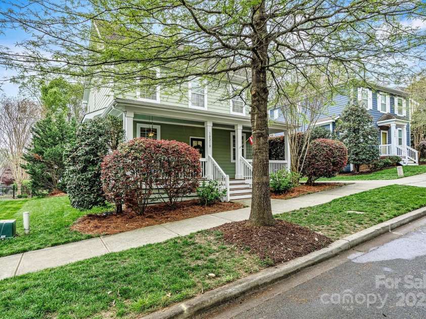 10210 Roosevelt Drive, Huntersville, NC 28078.  MLS# CAR4245447, YatesRealty ID 9309. 