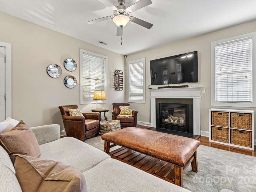 10210 Roosevelt Drive, Huntersville, NC 28078.  MLS# CAR4245447, YatesRealty ID 9309. 