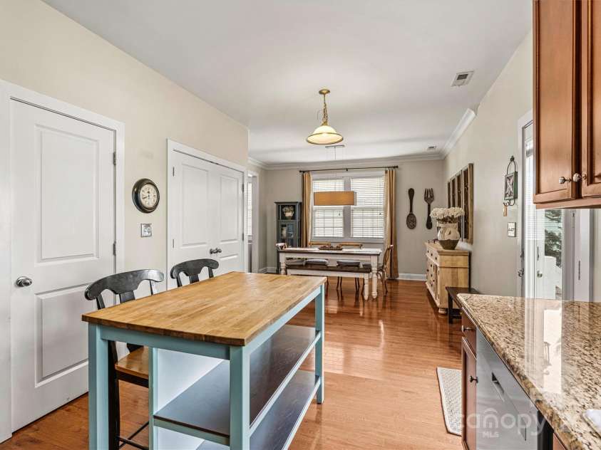 10210 Roosevelt Drive, Huntersville, NC 28078.  MLS# CAR4245447, YatesRealty ID 9309. 