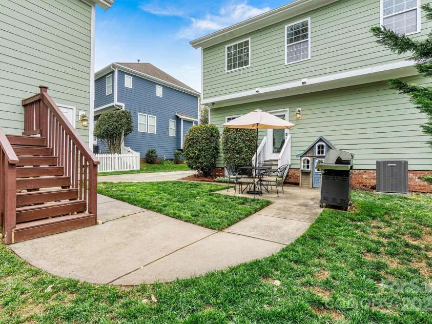 10210 Roosevelt Drive, Huntersville, NC 28078.  MLS# CAR4245447, YatesRealty ID 9309. 