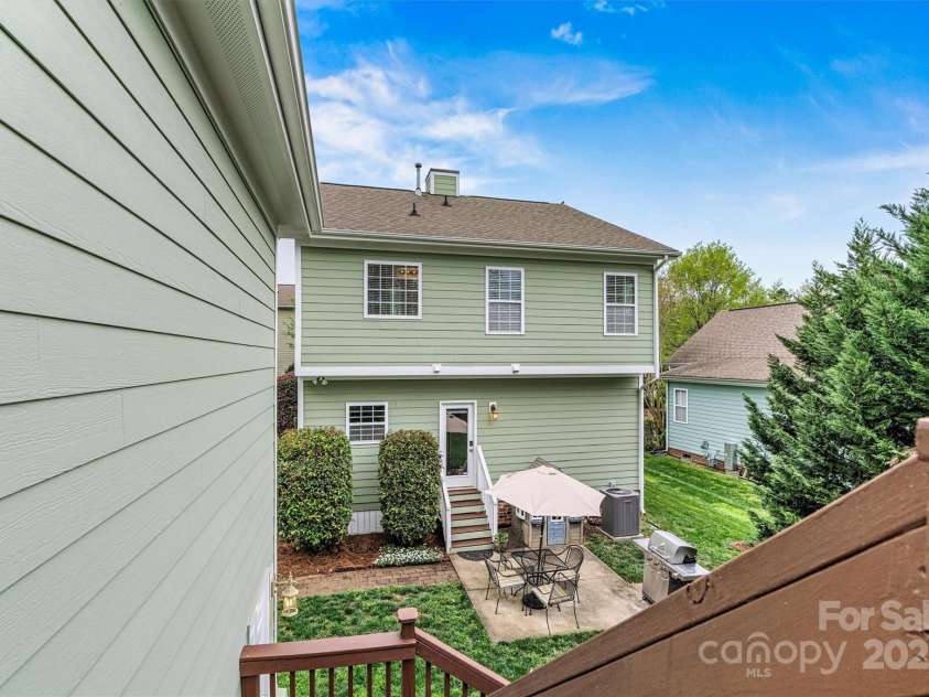 10210 Roosevelt Drive, Huntersville, NC 28078.  MLS# CAR4245447, YatesRealty ID 9309. 
