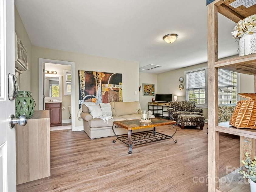 10210 Roosevelt Drive, Huntersville, NC 28078.  MLS# CAR4245447, YatesRealty ID 9309. 