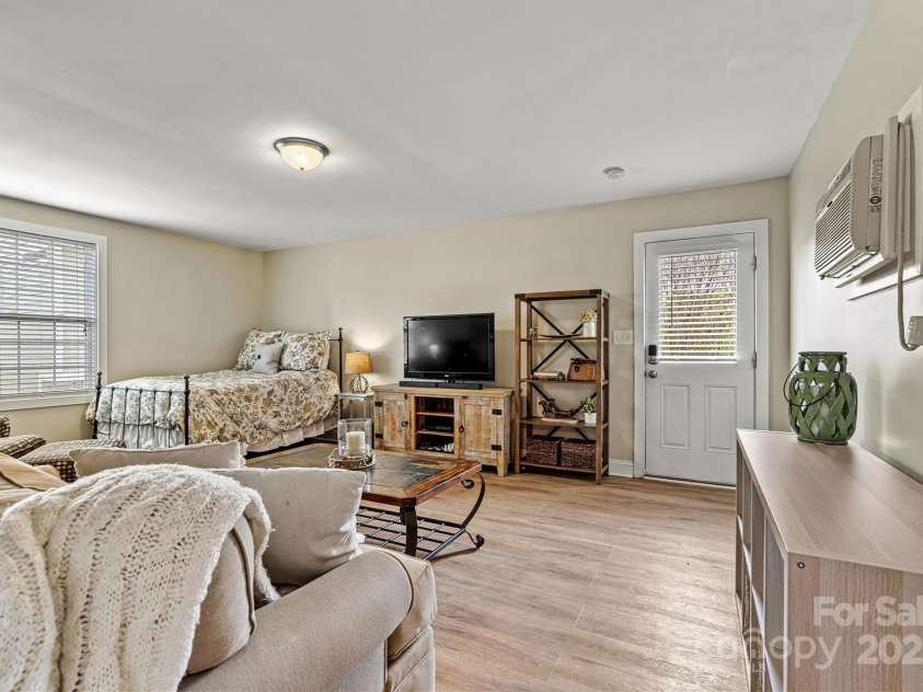 10210 Roosevelt Drive, Huntersville, NC 28078.  MLS# CAR4245447, YatesRealty ID 9309. 
