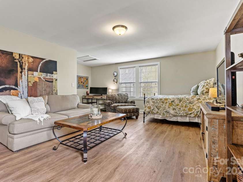 10210 Roosevelt Drive, Huntersville, NC 28078.  MLS# CAR4245447, YatesRealty ID 9309. 
