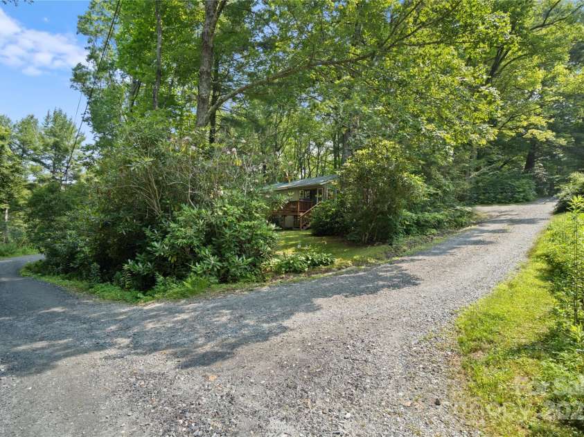6677 Gingercake Road, Newland, NC 28657.  MLS# CAR4221456, YatesRealty ID 931. 