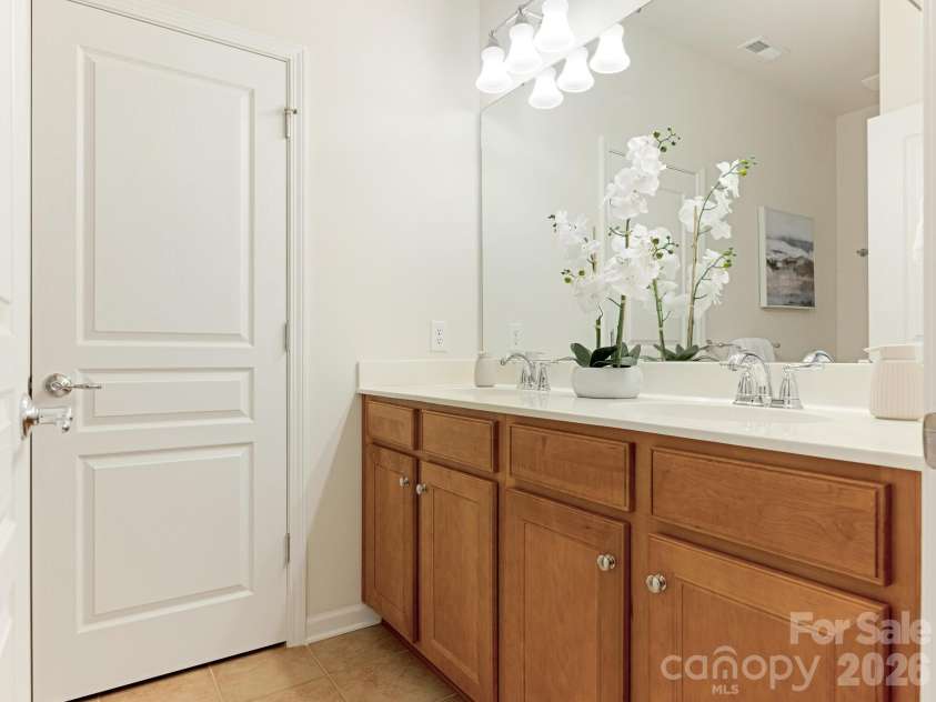 7057 Shenandoah Drive, Fort Mill, SC 29707.  MLS# CAR4274329, YatesRealty ID 931. 