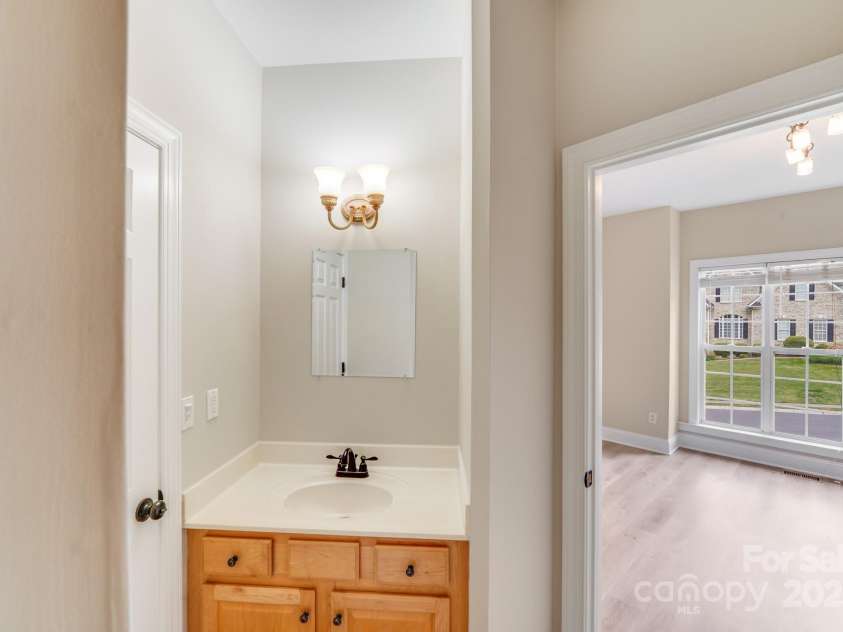 1000 Potters Bluff Road, Monroe, NC 28110.  MLS# CAR4243104, YatesRealty ID 9310. 