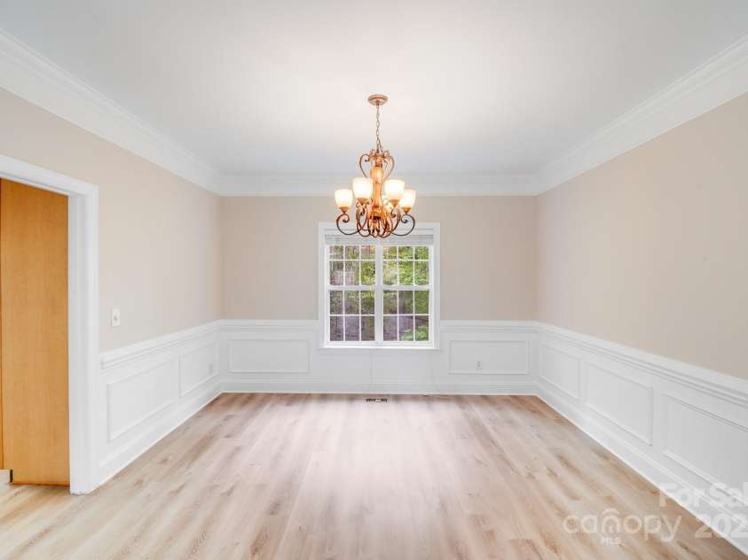 1000 Potters Bluff Road, Monroe, NC 28110.  MLS# CAR4243104, YatesRealty ID 9310. 