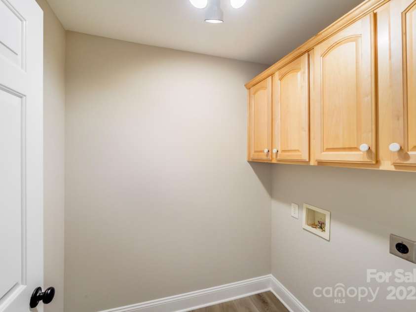 1000 Potters Bluff Road, Monroe, NC 28110.  MLS# CAR4243104, YatesRealty ID 9310. 