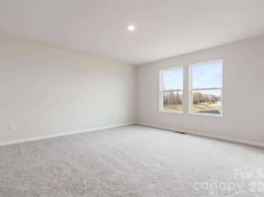 475 Sundown Drive, Spartanburg, SC 29302.  MLS# CAR4344071, YatesRealty ID 9310. 