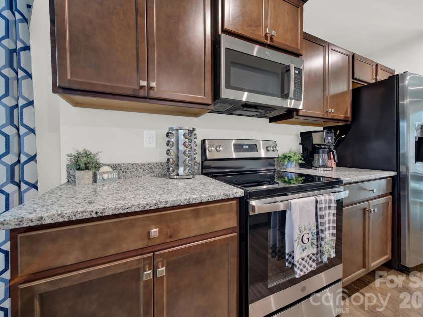 515 Grandiflora Avenue, Lancaster, SC 29720.  MLS# CAR4343279, YatesRealty ID 9311. 