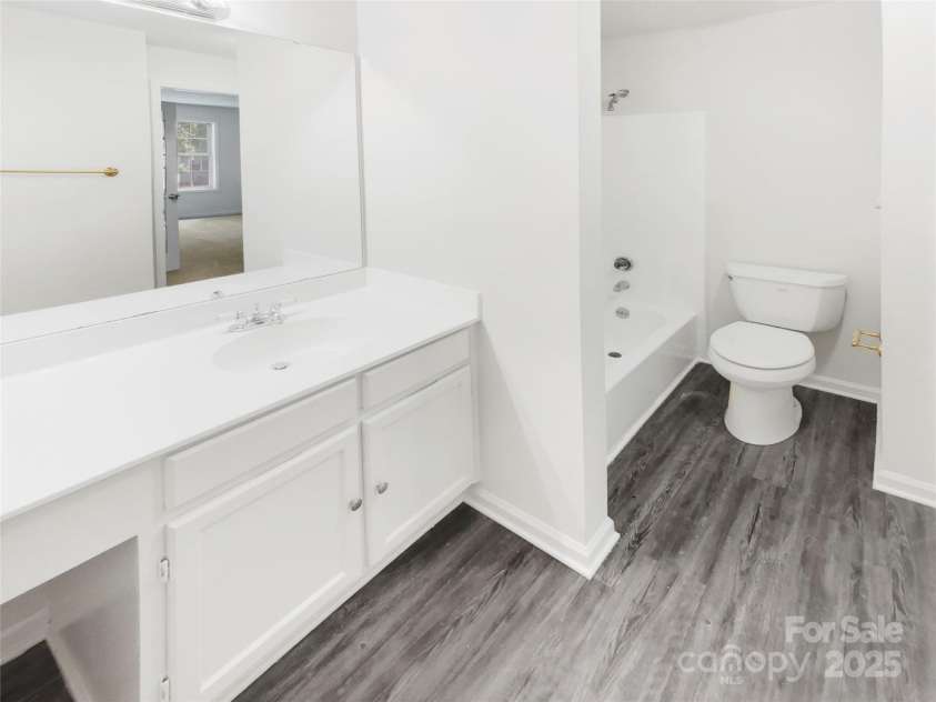 6003 Treetop Court, Charlotte, NC 28212.  MLS# CAR4138801, YatesRealty ID 9311. 