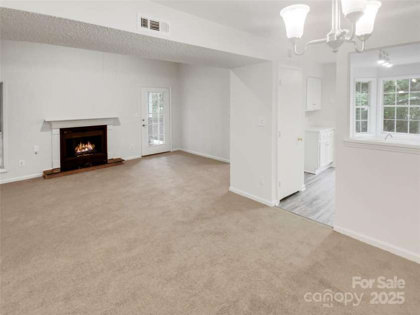 6003 Treetop Court, Charlotte, NC 28212.  MLS# CAR4138801, YatesRealty ID 9311. 