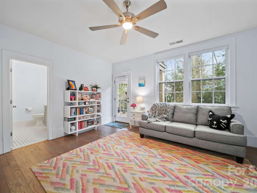 2828 Hillside Springs Drive, Charlotte, NC 28209.  MLS# CAR4337564, YatesRealty ID 9313. 