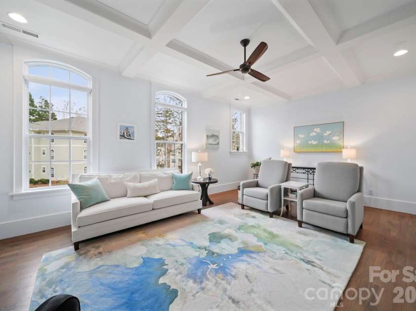 2828 Hillside Springs Drive, Charlotte, NC 28209.  MLS# CAR4337564, YatesRealty ID 9313. 