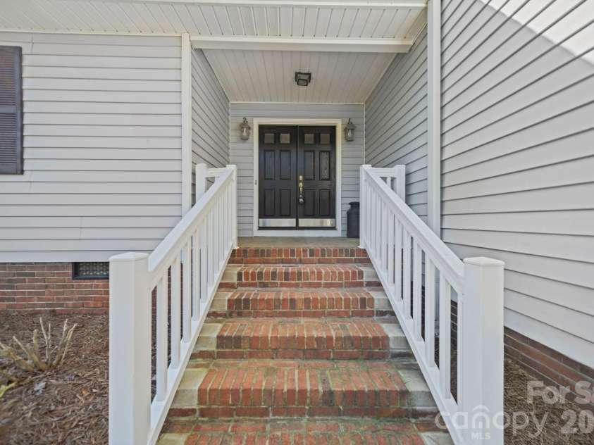 1235 Virginia Dare Drive, Rock Hill, SC 29730.  MLS# CAR4364872, YatesRealty ID 9315. 