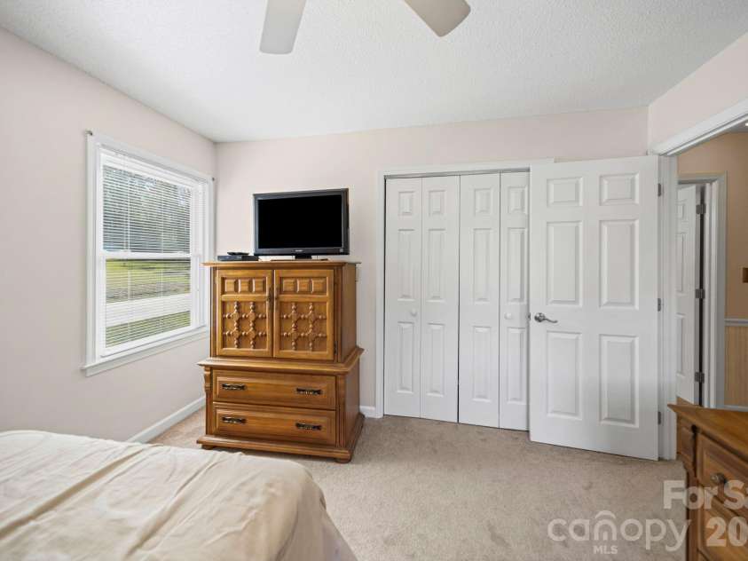 1235 Virginia Dare Drive, Rock Hill, SC 29730.  MLS# CAR4364872, YatesRealty ID 9315. 