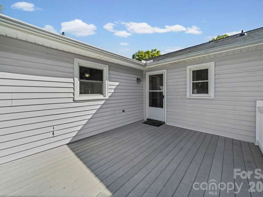 1235 Virginia Dare Drive, Rock Hill, SC 29730.  MLS# CAR4364872, YatesRealty ID 9315. 