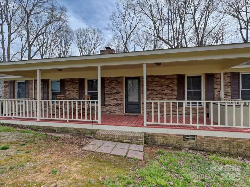 1008 Sandy Ridge Road, Monroe, NC 28112.  MLS# CAR4216771, YatesRealty ID 9316. 
