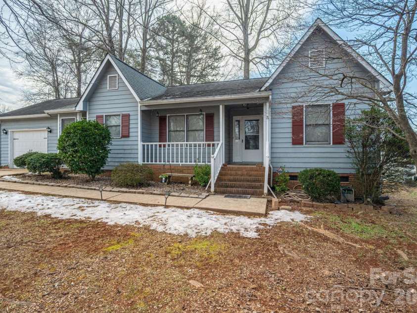 4324 Hickory Hollow Road, Gastonia, NC 28056.  MLS# CAR4345294, YatesRealty ID 9316. 