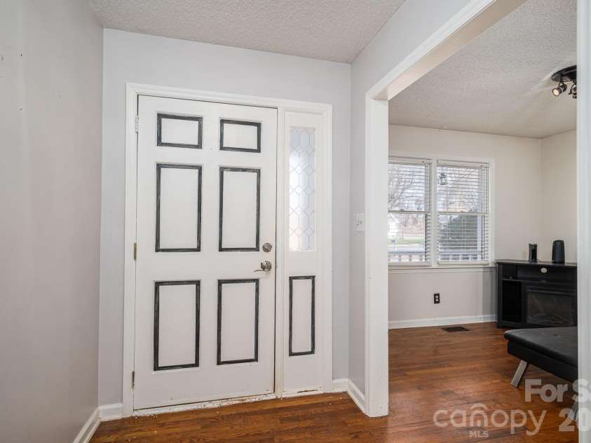 4324 Hickory Hollow Road, Gastonia, NC 28056.  MLS# CAR4345294, YatesRealty ID 9316. 