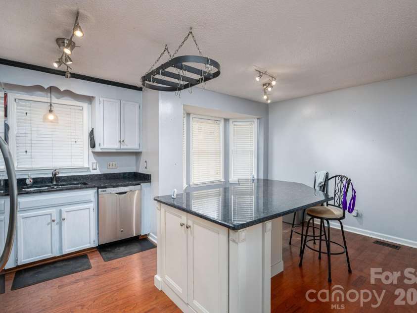 4324 Hickory Hollow Road, Gastonia, NC 28056.  MLS# CAR4345294, YatesRealty ID 9316. 