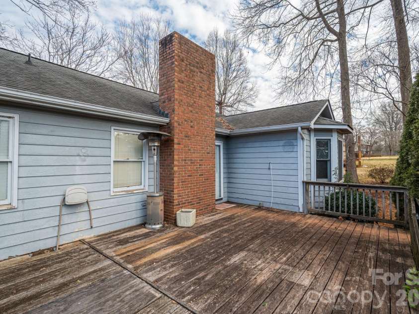 4324 Hickory Hollow Road, Gastonia, NC 28056.  MLS# CAR4345294, YatesRealty ID 9316. 