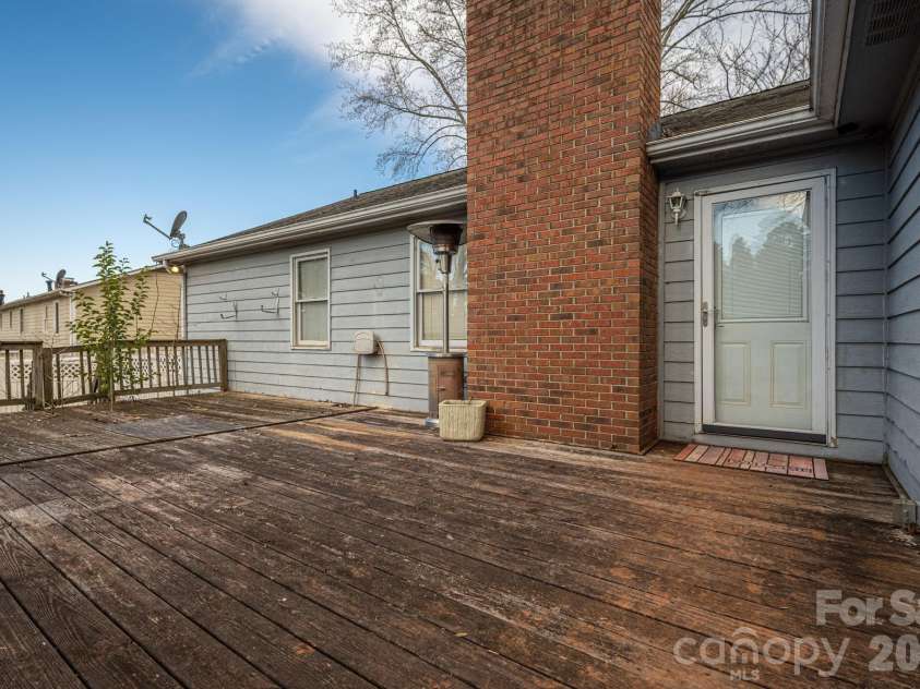 4324 Hickory Hollow Road, Gastonia, NC 28056.  MLS# CAR4345294, YatesRealty ID 9316. 