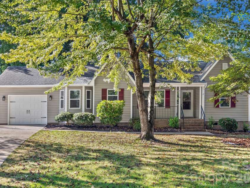 4324 Hickory Hollow Road, Gastonia, NC 28056.  MLS# CAR4425885, YatesRealty ID 9316. 