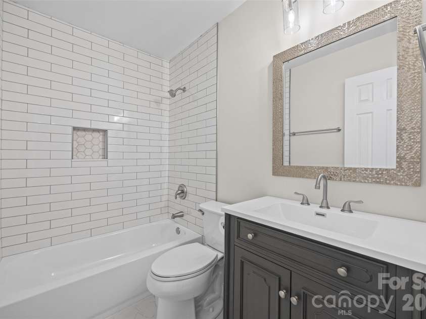 4324 Hickory Hollow Road, Gastonia, NC 28056.  MLS# CAR4425885, YatesRealty ID 9316. 