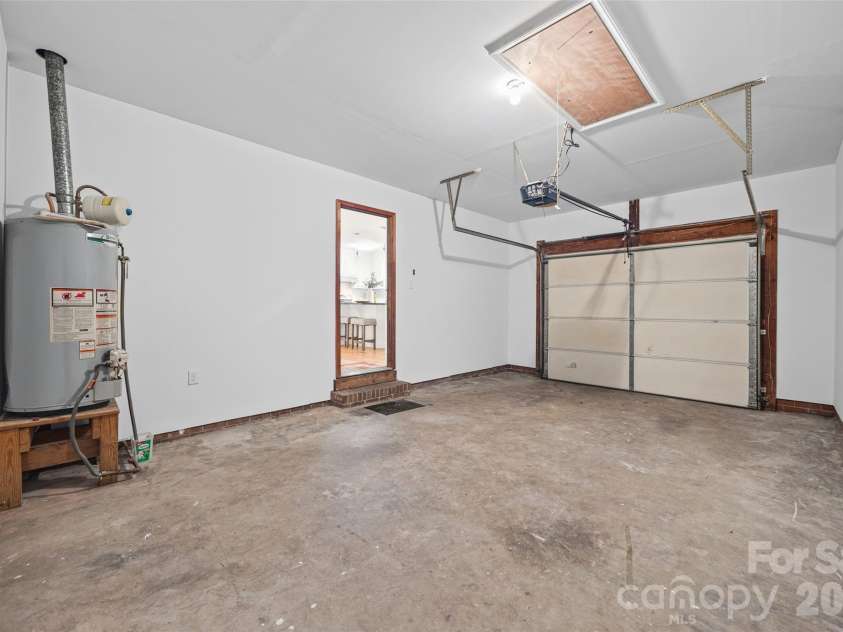 4324 Hickory Hollow Road, Gastonia, NC 28056.  MLS# CAR4425885, YatesRealty ID 9316. 