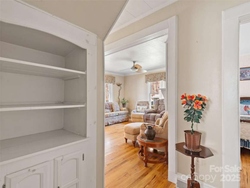 195 Nature Lane, Waynesville, NC 28786.  MLS# CAR4241245, YatesRealty ID 9317. 