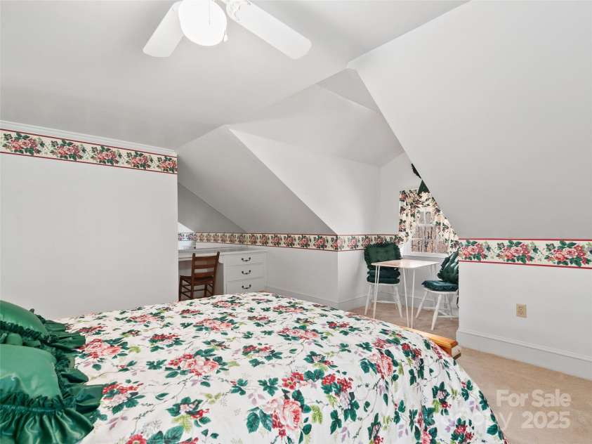 195 Nature Lane, Waynesville, NC 28786.  MLS# CAR4241245, YatesRealty ID 9317. 