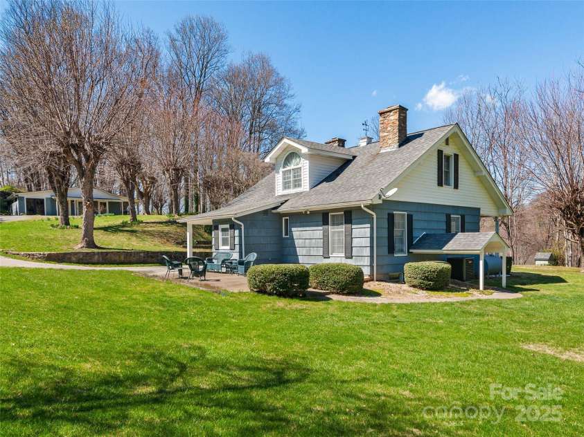 195 Nature Lane, Waynesville, NC 28786.  MLS# CAR4241245, YatesRealty ID 9317. 