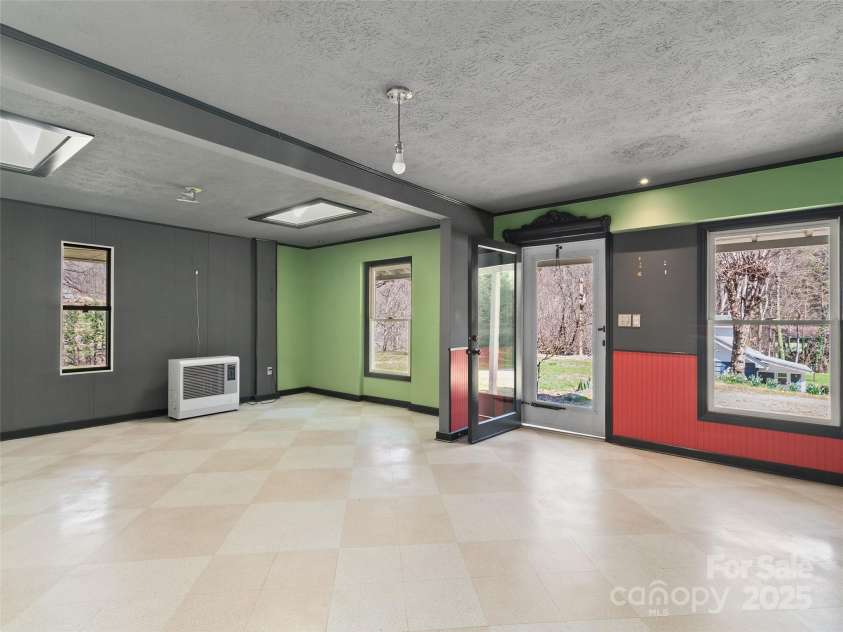 195 Nature Lane, Waynesville, NC 28786.  MLS# CAR4241245, YatesRealty ID 9317. 