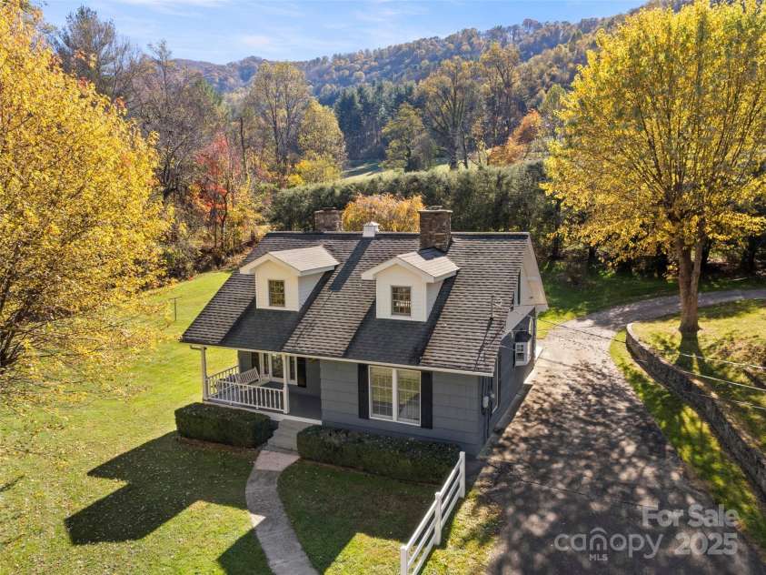 195 Nature Lane, Waynesville, NC 28786.  MLS# CAR4319368, YatesRealty ID 9317. 