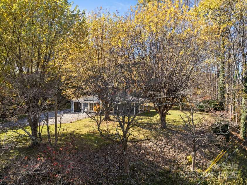 195 Nature Lane, Waynesville, NC 28786.  MLS# CAR4319368, YatesRealty ID 9317. 