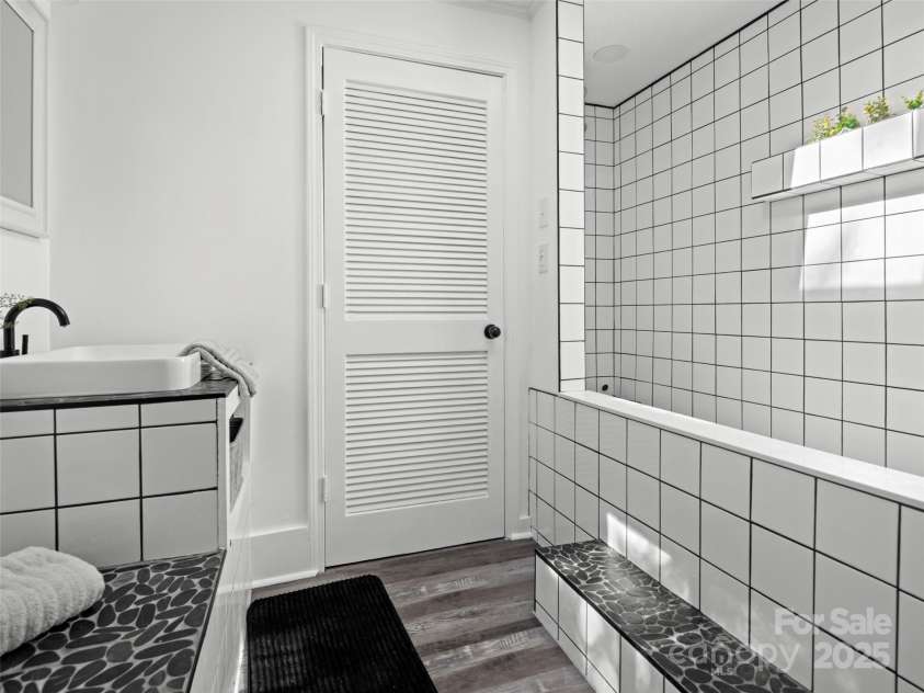 195 Nature Lane, Waynesville, NC 28786.  MLS# CAR4319368, YatesRealty ID 9317. 