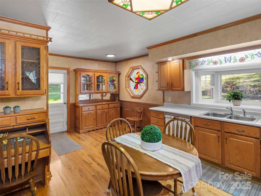 195 Nature Lane, Waynesville, NC 28786.  MLS# CAR4319368, YatesRealty ID 9317. 