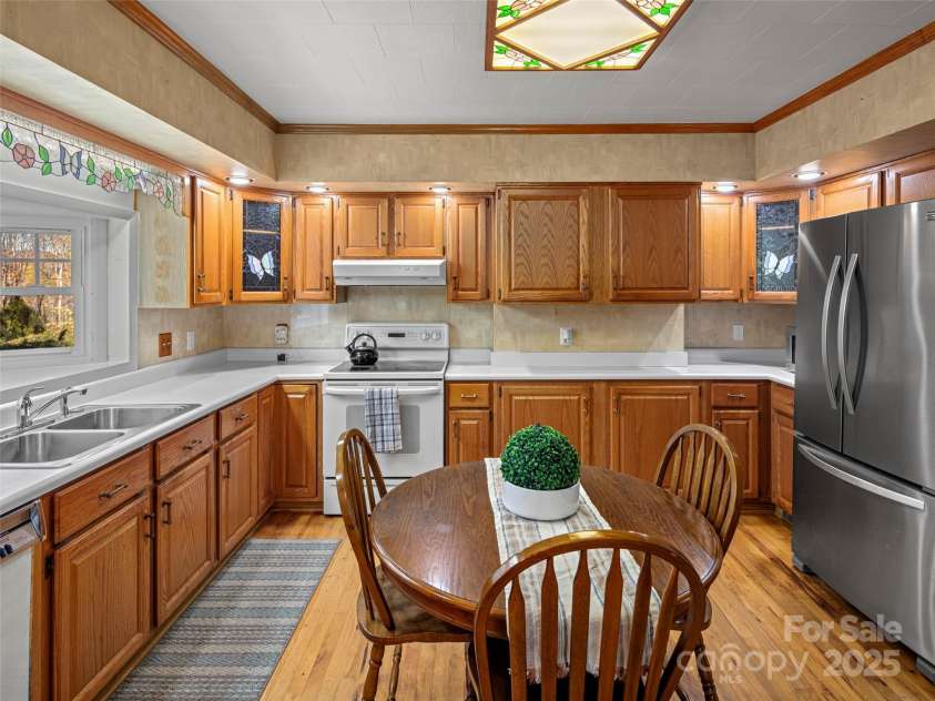 195 Nature Lane, Waynesville, NC 28786.  MLS# CAR4319368, YatesRealty ID 9317. 