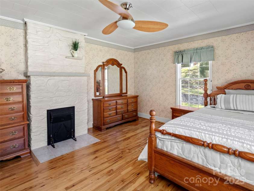 195 Nature Lane, Waynesville, NC 28786.  MLS# CAR4319368, YatesRealty ID 9317. 