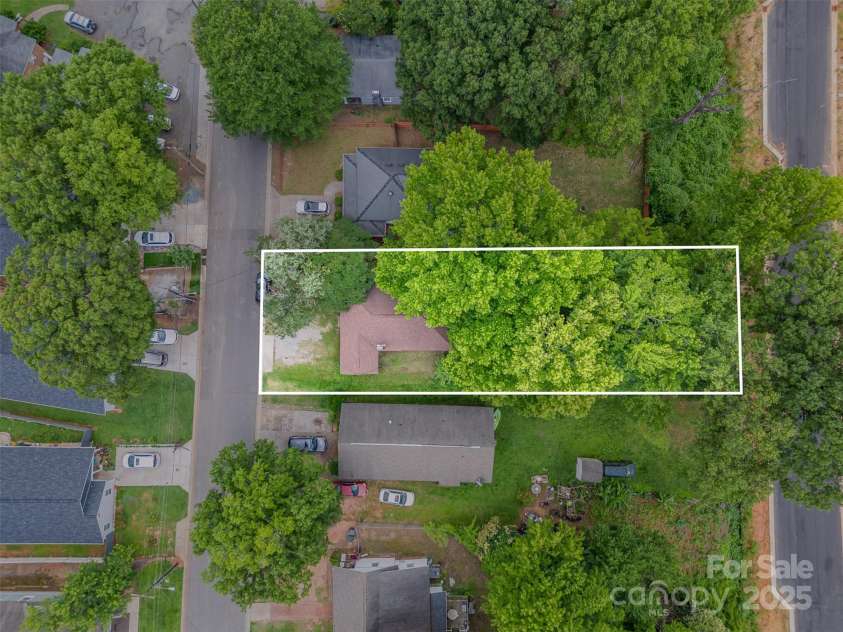4510 Wildwood Avenue, Charlotte, NC 28208.  MLS# CAR4271694, YatesRealty ID 9318. 