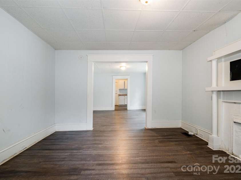 4510 Wildwood Avenue, Charlotte, NC 28208.  MLS# CAR4271694, YatesRealty ID 9318. 