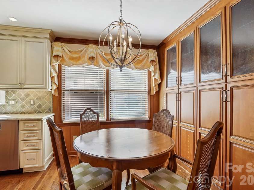 6610 Folger Drive, Charlotte, NC 28270.  MLS# CAR4350251, YatesRealty ID 9319. 