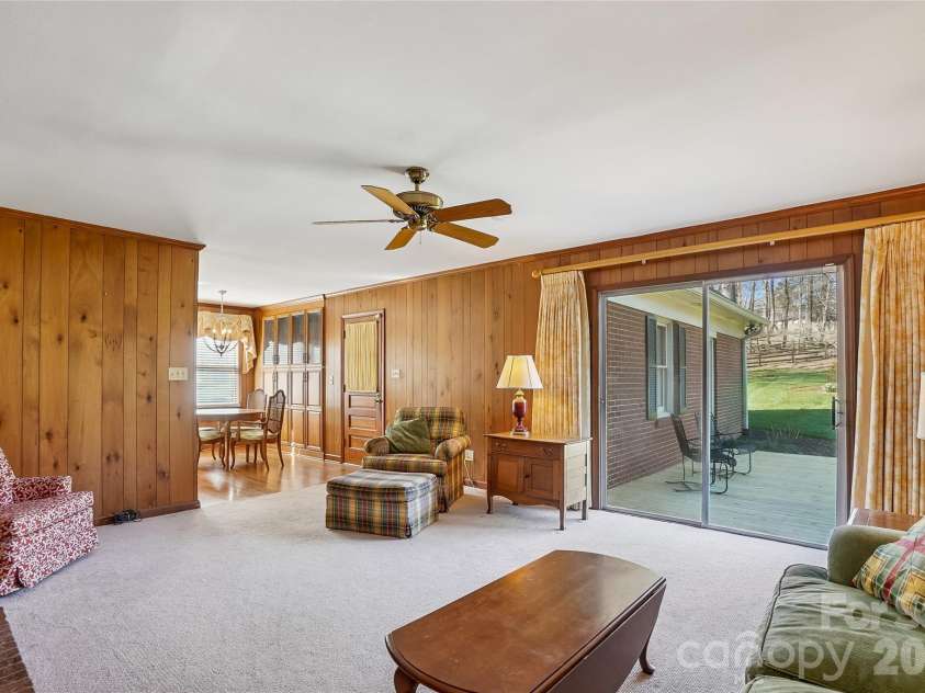 6610 Folger Drive, Charlotte, NC 28270.  MLS# CAR4350251, YatesRealty ID 9319. 