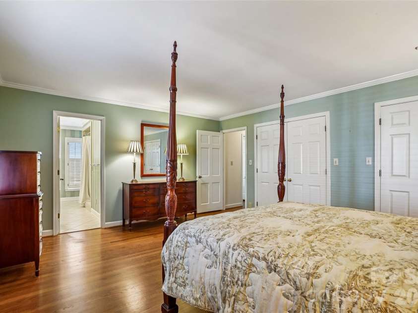 6610 Folger Drive, Charlotte, NC 28270.  MLS# CAR4350251, YatesRealty ID 9319. 
