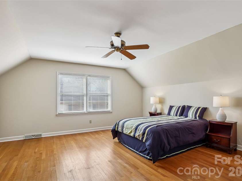 6610 Folger Drive, Charlotte, NC 28270.  MLS# CAR4350251, YatesRealty ID 9319. 