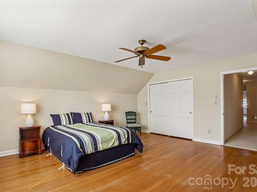 6610 Folger Drive, Charlotte, NC 28270.  MLS# CAR4350251, YatesRealty ID 9319. 