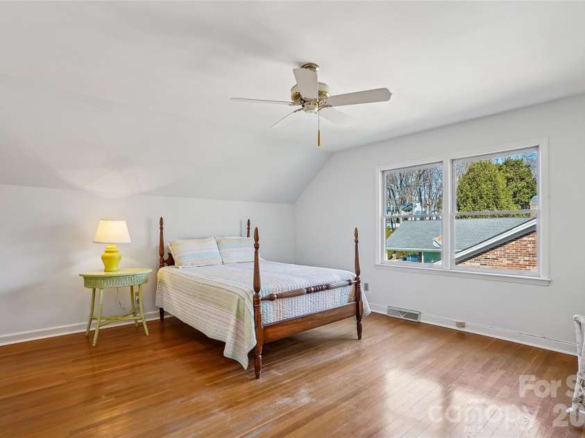 6610 Folger Drive, Charlotte, NC 28270.  MLS# CAR4350251, YatesRealty ID 9319. 